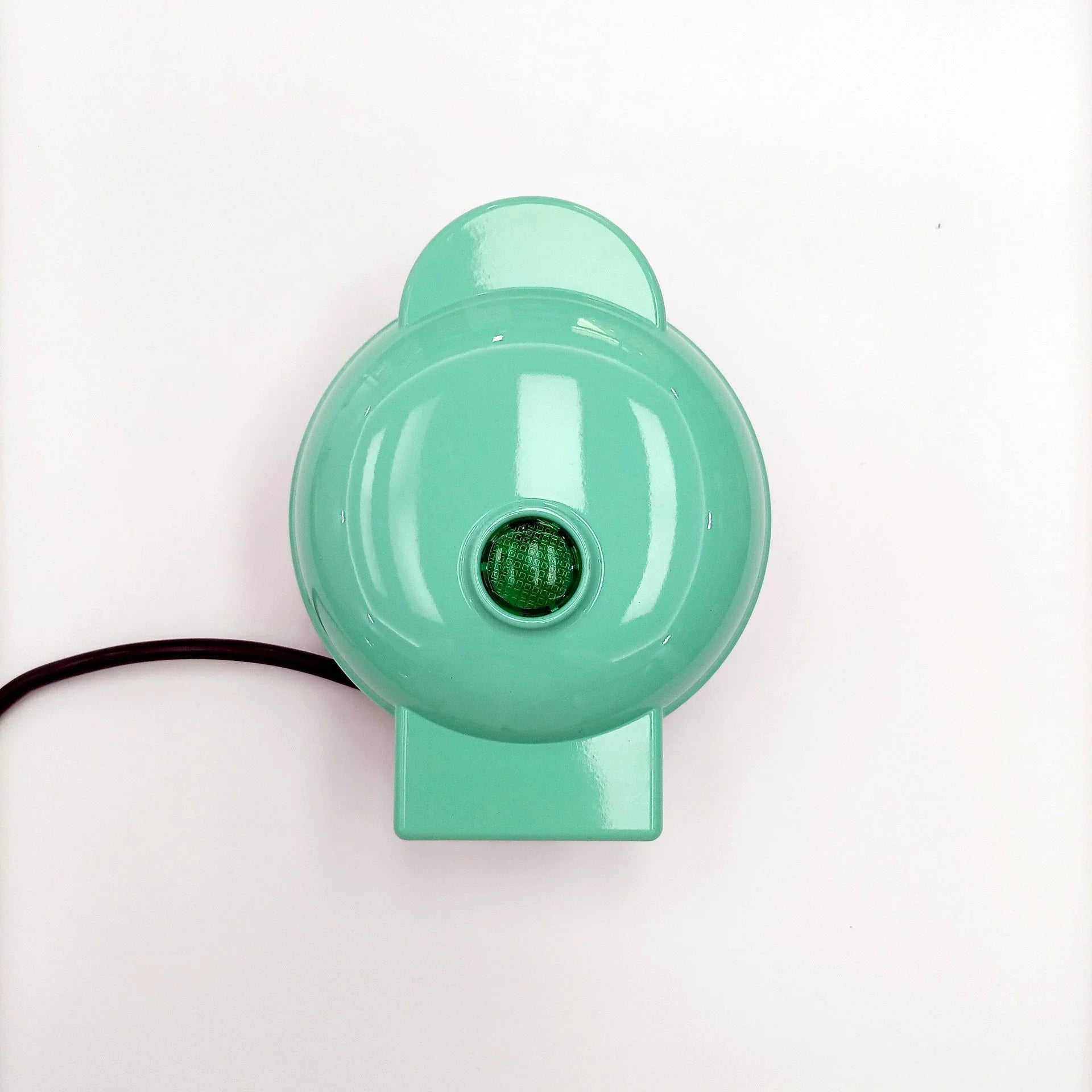 SnapWaffle – Mini Electric Waffle Maker